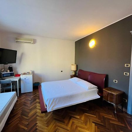 Viale Manzoni Ξενοδοχείο Σασουόλο Εξωτερικό φωτογραφία