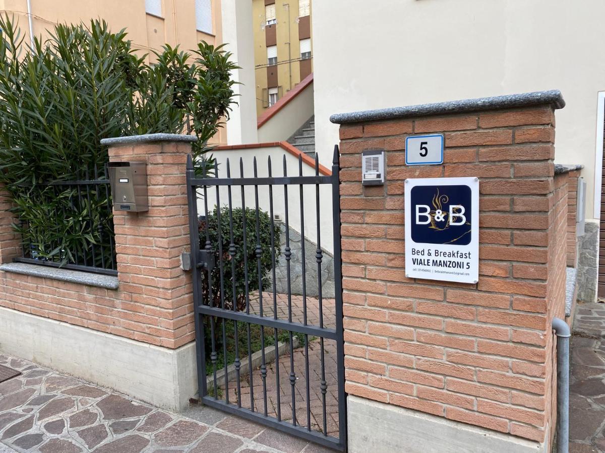 Viale Manzoni Ξενοδοχείο Σασουόλο Εξωτερικό φωτογραφία
