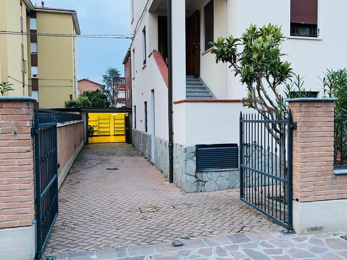 Viale Manzoni Ξενοδοχείο Σασουόλο Εξωτερικό φωτογραφία