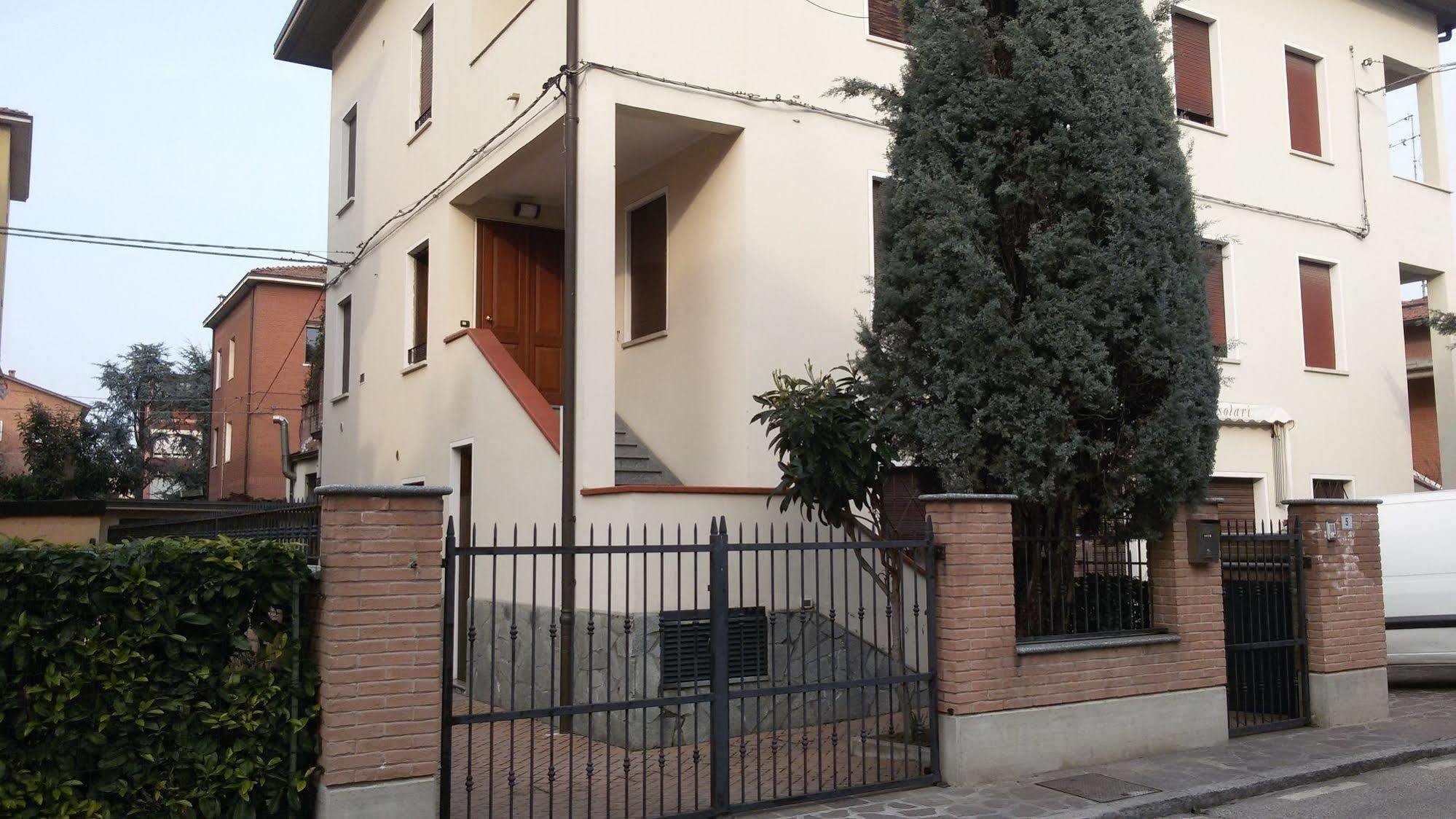 Viale Manzoni Ξενοδοχείο Σασουόλο Εξωτερικό φωτογραφία